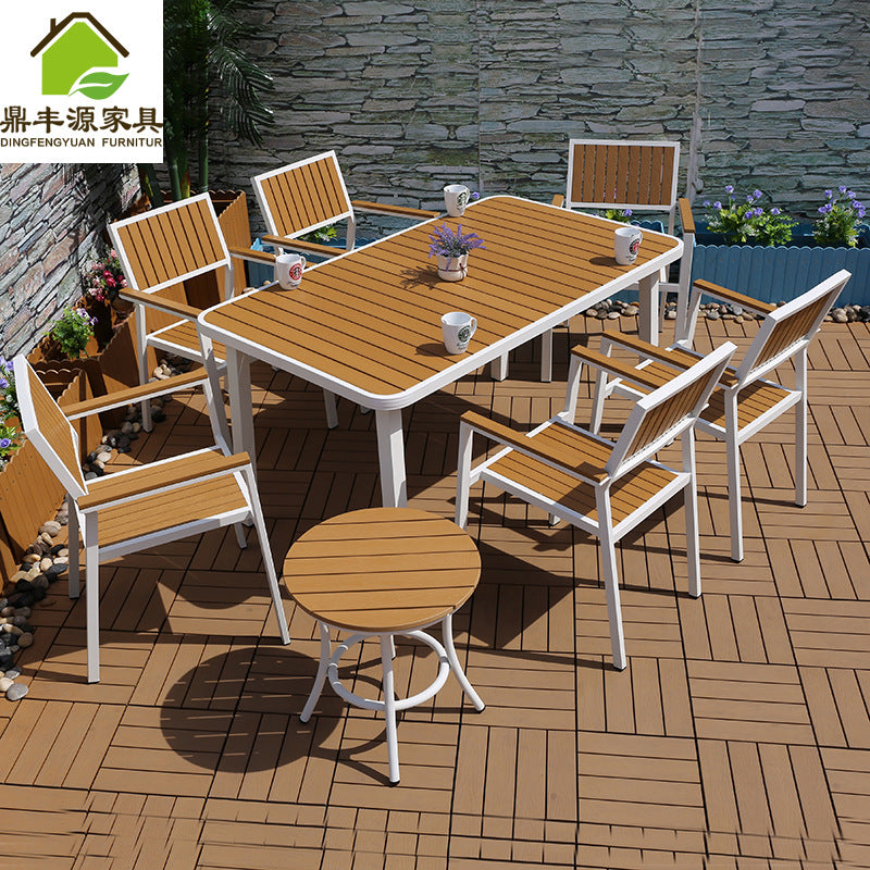 Outdoor Leisure Plastic Wood Tables And Chairs